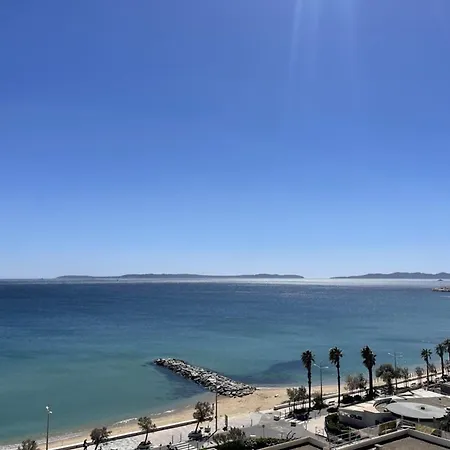 Location T2/t3 Climatise, Terrasse Vue Mer, Plage A 20m, Parking, Le Lavandou, 4 Pers. - Fr-1-803-8